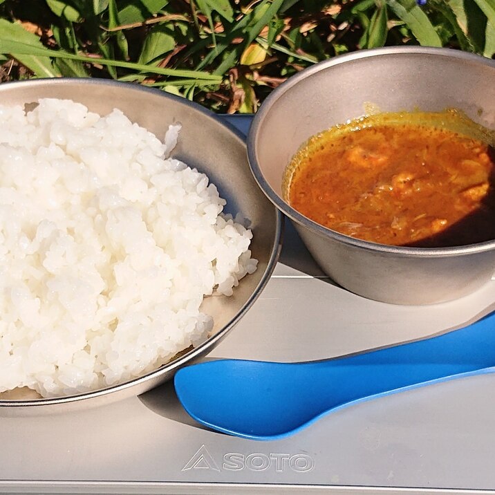 アウトドア クッキング★本格スパイスエビカレー★